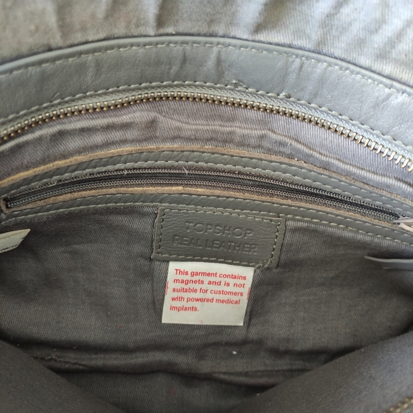 💢Sale!💢 Topshop Small Genuine Leather Flower detail Cross Body Shoulder Bag - Picture 6 of 8